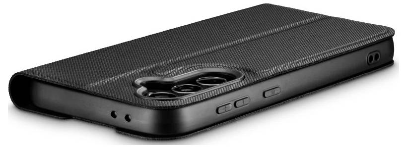 Sort struktureret smartphonecover vist i vinklet sidevisning, med ophøjet triple-kamera-udskæring og sideknappedæksel.