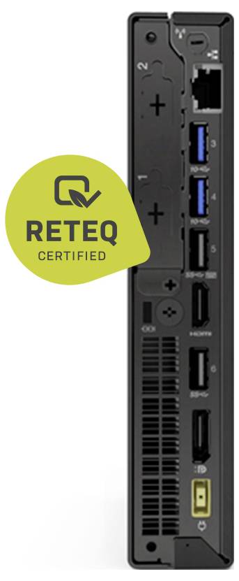 Bagside af en mini-stationær computer med porte og ventilationshuller, overlejret med et gult "RETEQ CERTIFIED"-badge.