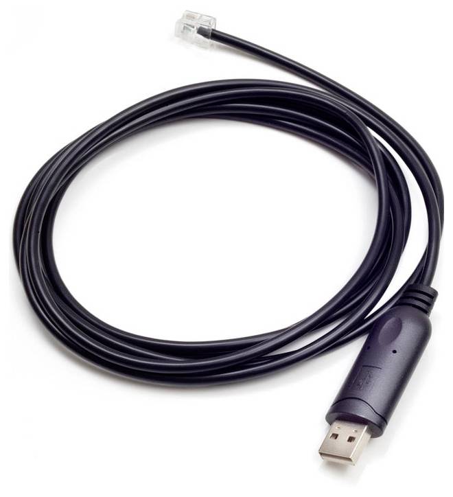Sort USB-kabel med USB-A-stik og RJ45-Ethernet-forbindelse på hvid baggrund.