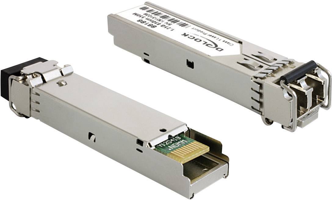 To optical transceiver-moduler i et metalisk hus, som bruges til dataoverførsel i netværksenheder.