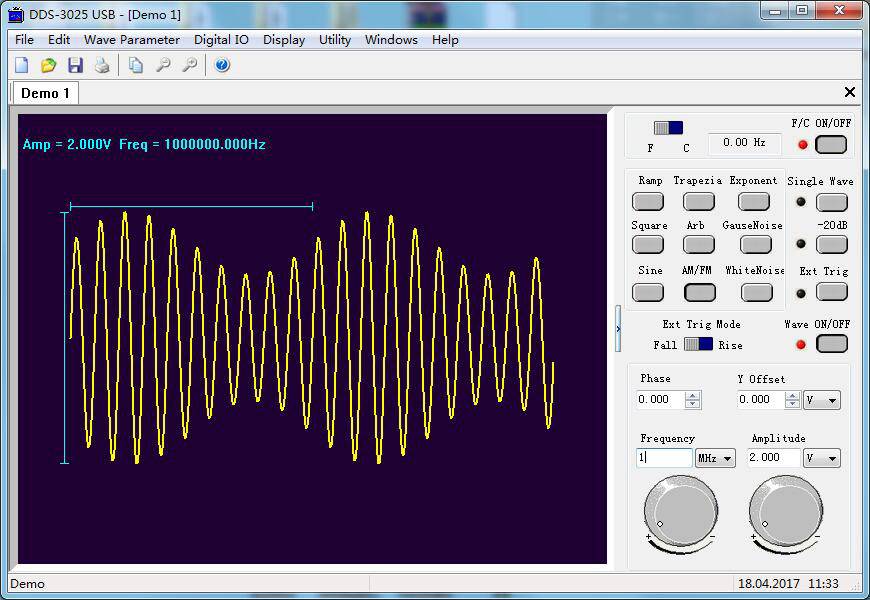 Oscilloskop-visning med sinusformet bølgemønster, frekvens 1000000 Hz, amplitude 2,00V. Synlige kontrolmuligheder for signalparametre.