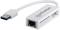 En USB-til-Ethernet-adapter fra Manhattan i hvid med USB 3.0-stik og Ethernet-port til netværksforbindelser.