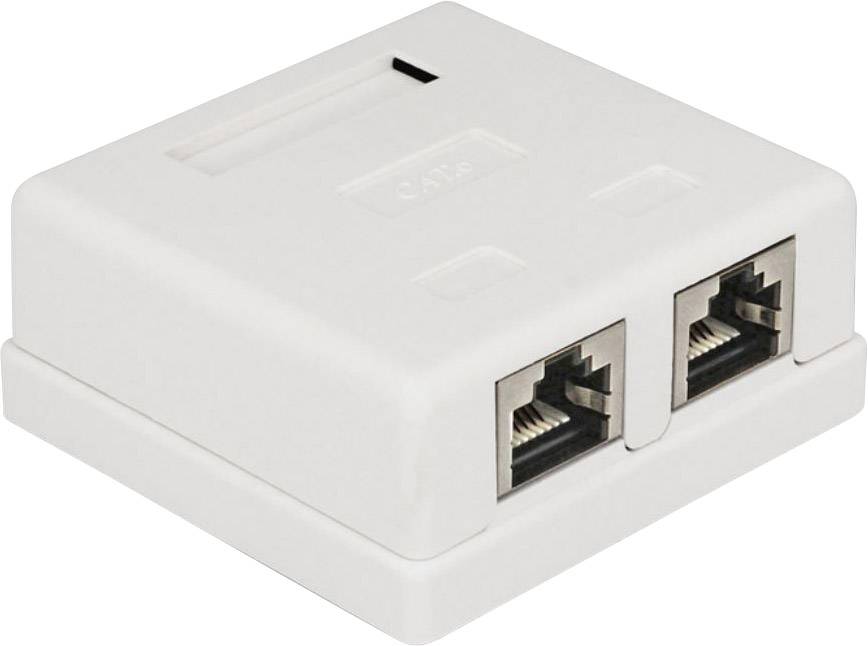 To LAN-stik i RJ45 monteret i en hvid vægdåse, klar til netværksforbindelser.