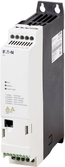 En elektronisk enhed med flere tilslutninger og LED-indikatorer til statusvisning. Mærke og model er synlige på enheden.