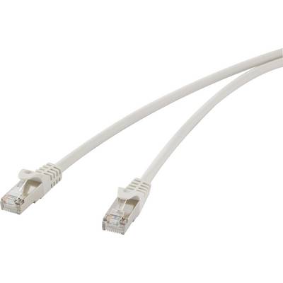 To kabelstik i hvid farve forbundet til Ethernet-kabler ligger på en hvid baggrund.