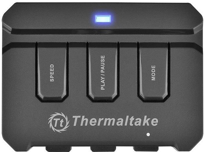 Sort Thermaltake blæserkontroller med tre knapper: Hastighed, Afspil/Pause, Tilstand. Øverst lyser en blå LED.