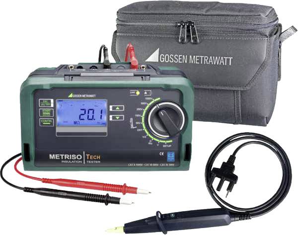 Et digitalt isolationsmåleinstrument fra mærket Gossen Metrawatt, model METRISO TECH, med tilbehør, herunder testledninger og bæretaske.