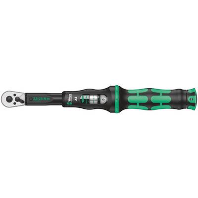 En momentskruetrækker med digital visning af Nm-værdier, ergonomisk håndtag og kompakt design.