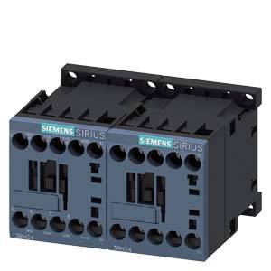 Et elektrisk koblingsenhed bestående af to Siemens SIRIUS kontaktorer monteret ved siden af hinanden bruges til styring af strømkredse.