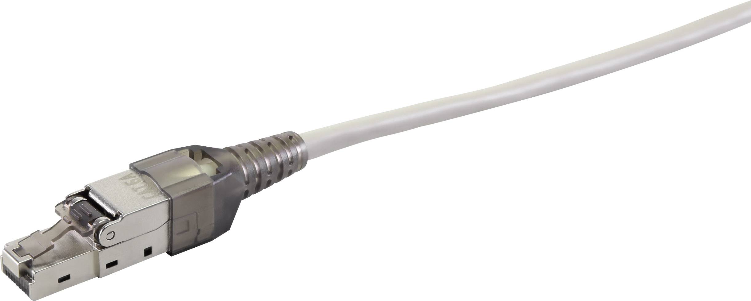 Et Ethernet-kabel med en RJ45-stik. Det bruges til netværksforbindelser. Stikket har en metalkappe for bedre fastgørelse.