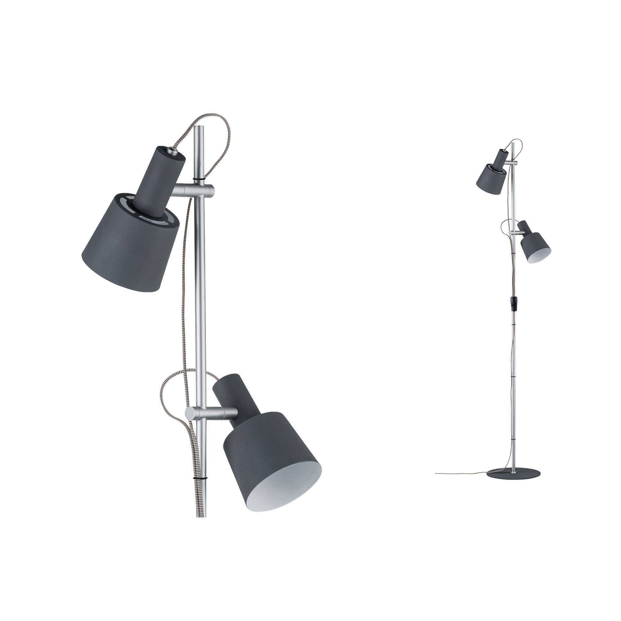 Grå gulvlampe med to justerbare skærme på en forkromet stang. Ledning og kontakt i midten af stangen.