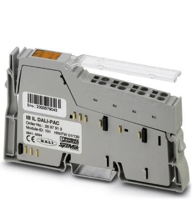 Industrimodul med påskriften 'IB IL DALI-PAC'. Det drejer sig om en elektronisk enhed, der bruges til styring i et teknisk miljø.