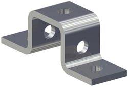 Metalvinkel med tre huller til fastgørelse, bøjet i L-form, bruges ofte i konstruktioner eller installationer.