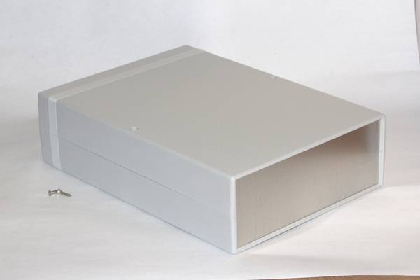 <br>  Hammond Electronics<br>  <br>  1598JSGY<br>  Instrumentkabinet<br>  280 x 200 x 76 <br>  ABS<br>  <br>  Grå<br>  1 stk<br>  <br>