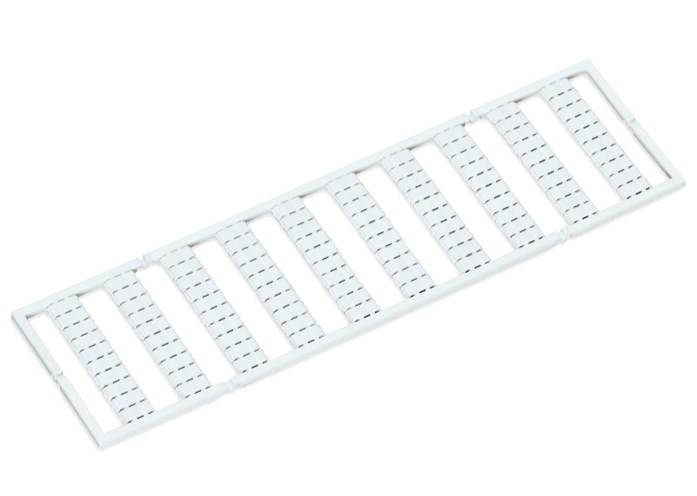 En hvid, rektangulær plastikrist med parallelle åbninger, sandsynligvis bruges som afløbsdæksel eller ventilationsgitter.