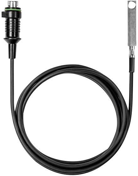 Sort kabel med rektangulær metalafslutning og stikforbinder, egnet til tilslutning af elektriske apparater.