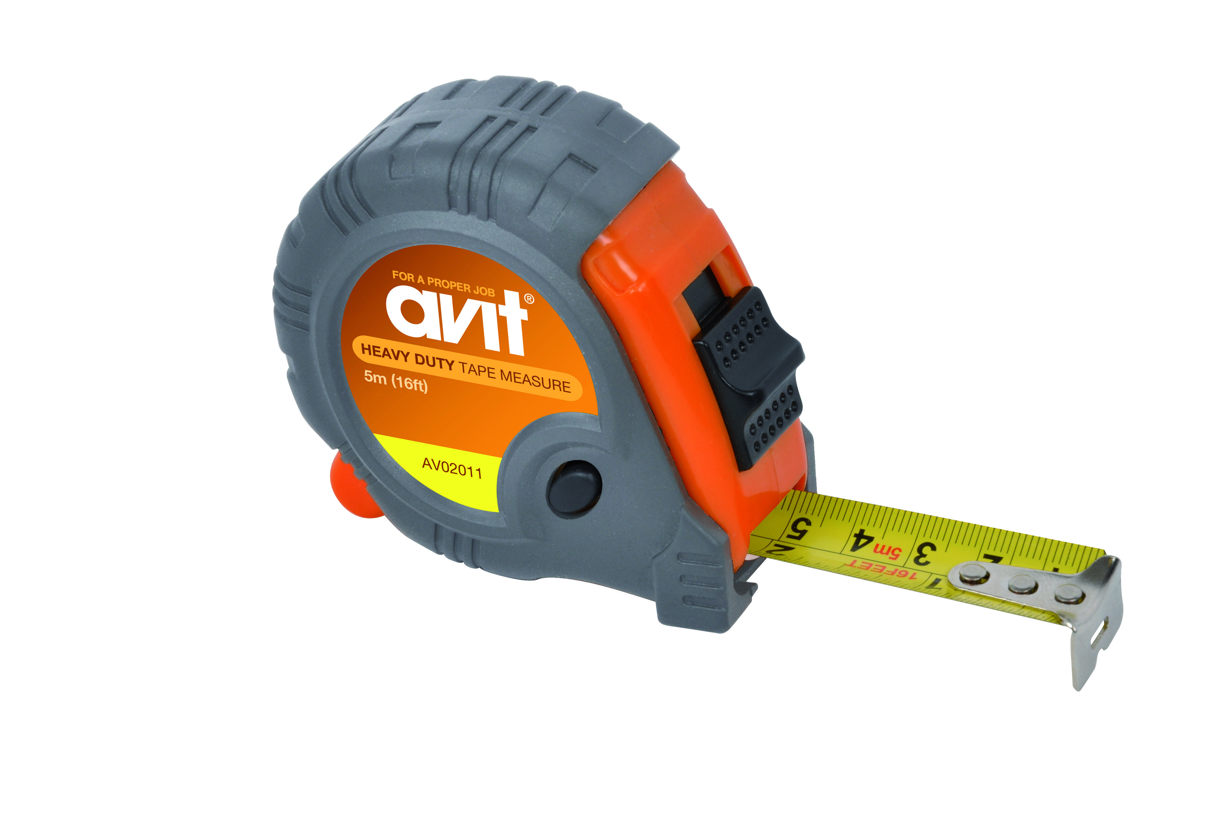 Et grå-orange målebånd fra mærket 'avit', som er 5 meter langt. En del af det gule bånd er trukket ud og viser centimeter.
