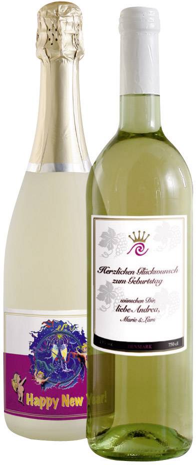 To flasker vin, den ene med champagne og teksten 'Godt nytår!', den anden med påskriften 'Hjertelig tillykke med fødselsdagen'.
