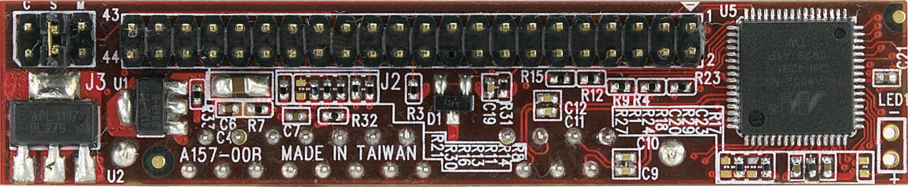 Et elektronisk printplade med talrige integrerede kredsløb, modstande og kondensatorer. Påskrift: 'MADE IN TAIWAN'.