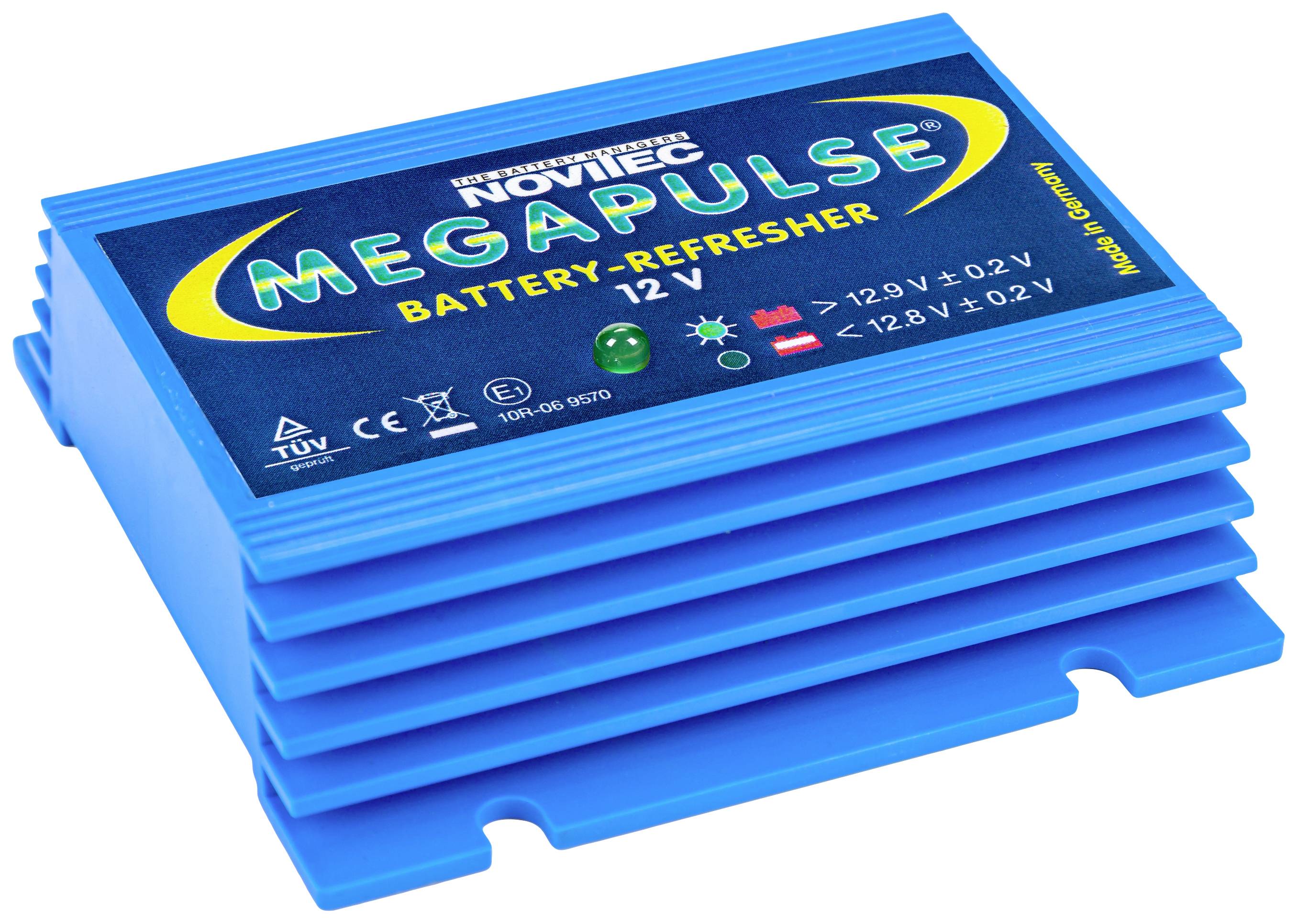 Blaues Batteriezubehör mit Schriftzug 'Megapulse Battery-Refresher 12V'. Hergestellt in Deutschland. Zeigt LED-Anzeige für Spannung.