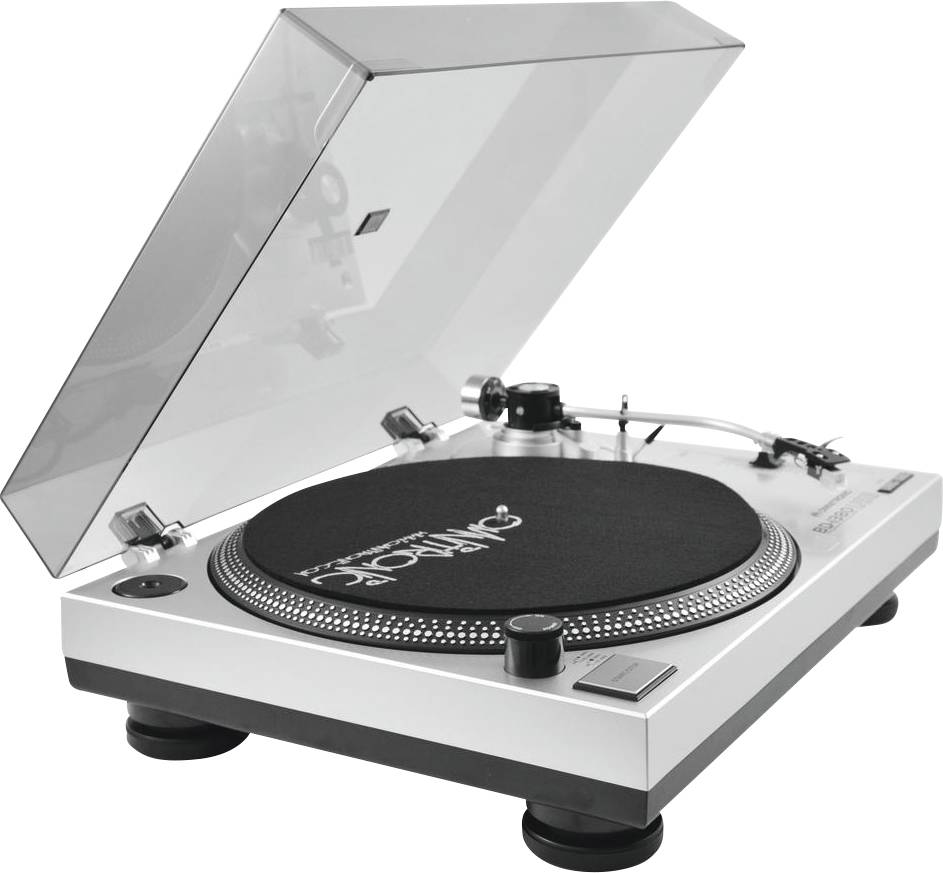 Ein silberner Plattenspieler mit offenen Staubschutzdeckel und schwarzer Matte auf dem Plattenteller.