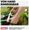 Person reißt Klebeband von Hand ab, um es auf grünes Rohr zu kleben. Text: 'Von Hand einreißbar'. Markenlogo unten links.