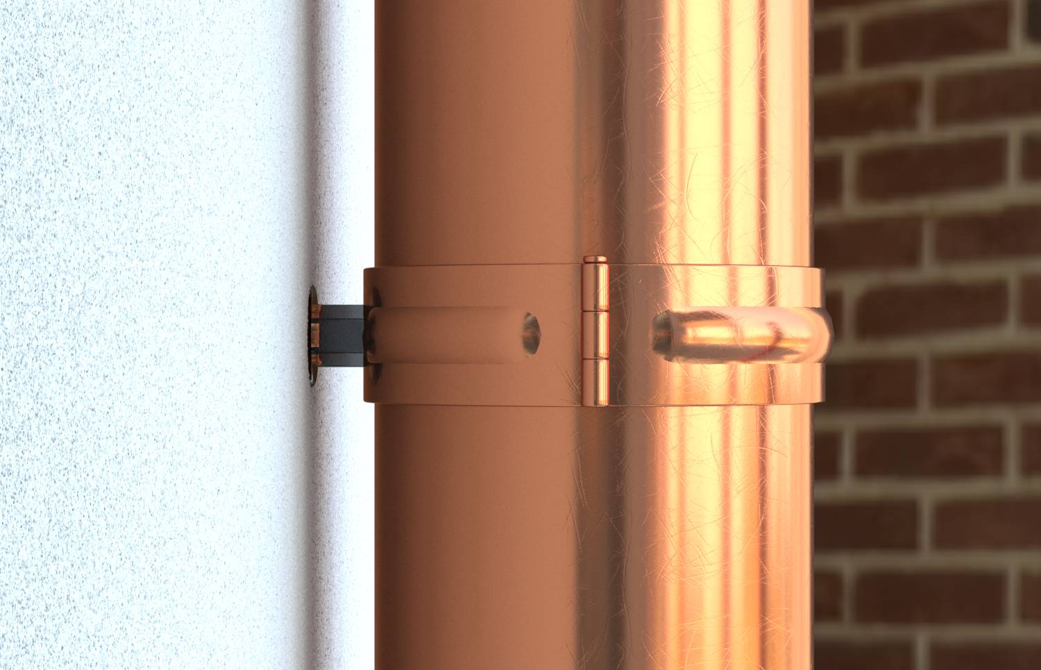 Nahaufnahme einer Kupferleitung oder eines an einer Wand befestigten Lüftungshalters, mit einer Backsteinmauer im Hintergrund.
