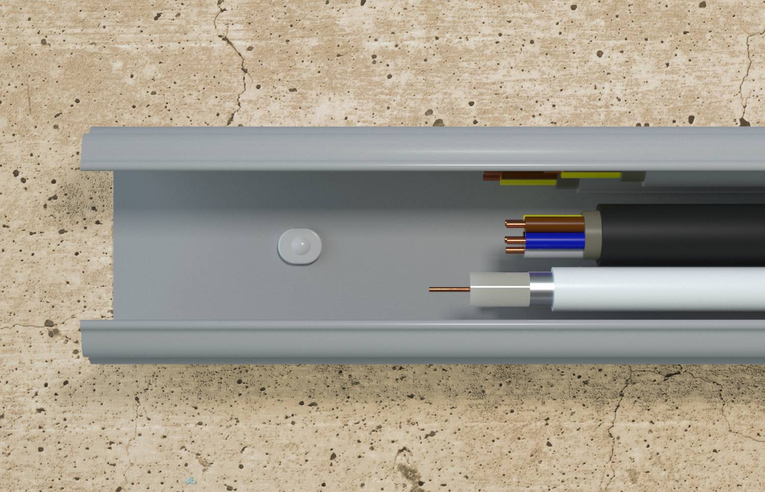 Querschnitt einer Kabelwanne mit zwei isolierten Kabeln, die freiliegende innere Drähte in einem grauen Metallkanal zeigen.