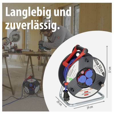 Produktwerbung für eine Kabeltrommel im Einsatz auf einer Baustelle; Text: 'Langlebig und zuverlässig.' Maße: 20 cm, 29 cm, 37 cm.<br>