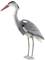 Ein Modell eines Graureihers mit grauem Gefieder, langem roten Schnabel und gelben Augen steht aufrecht.