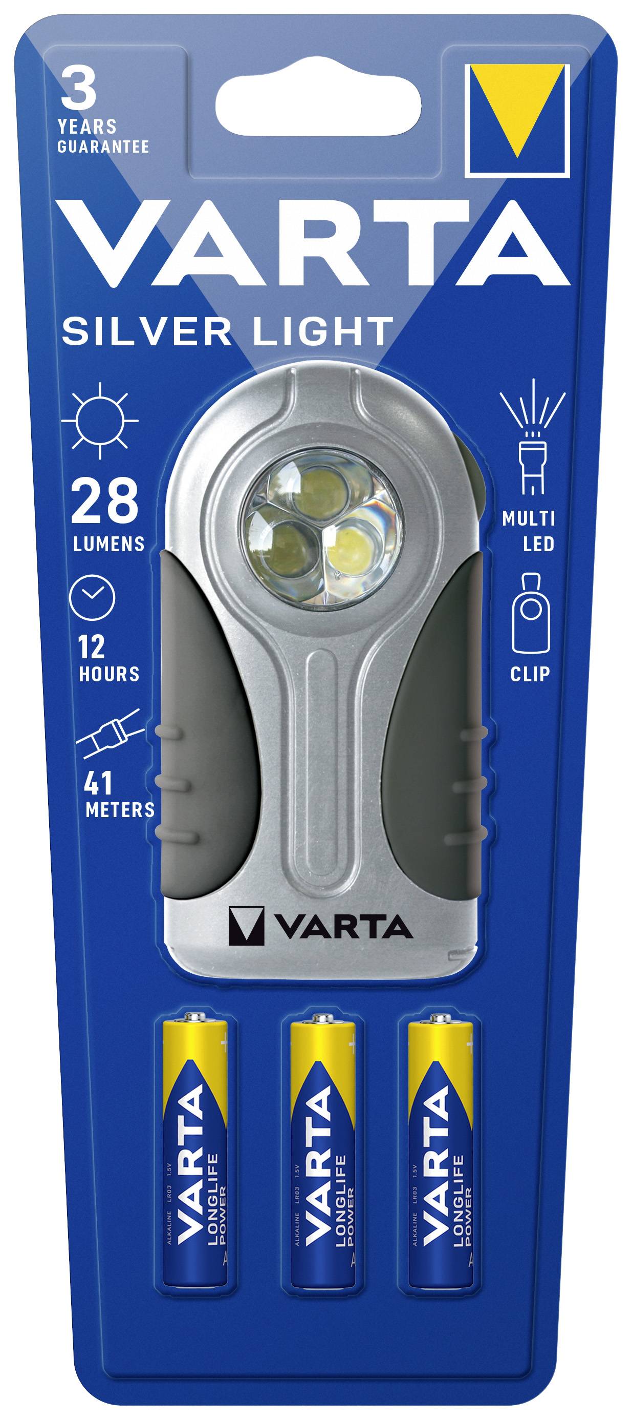 Taschenlampe Varta Silver Light auf blauem Karton. '28 Lumen', '12 Stunden', '41 Meter' Reichweite werden betont. Enthält drei Batterien.