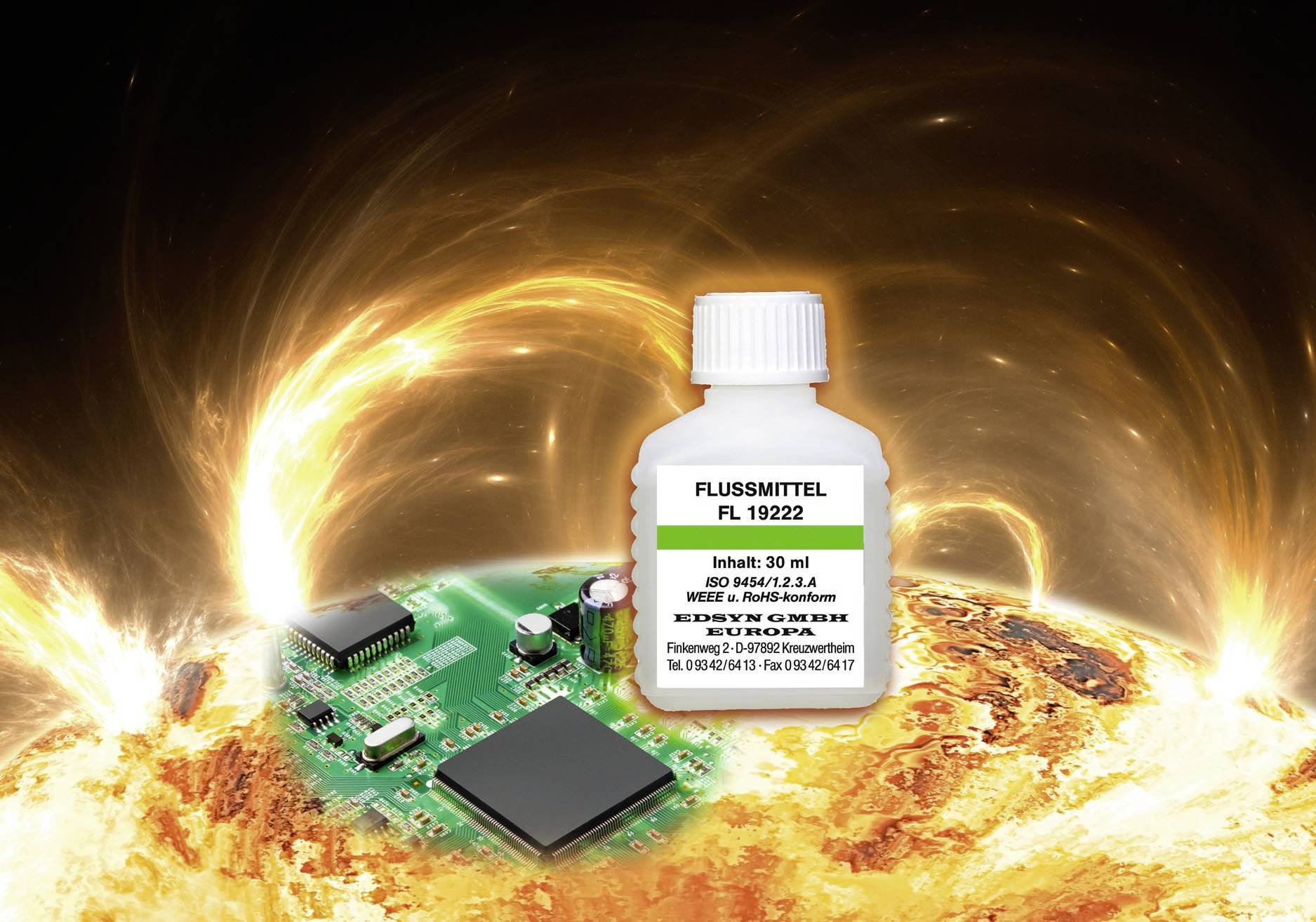 Brennende Sonne im Hintergrund, im Vordergrund eine Leiterplatte mit einem Flussmittelbehälter. Der Behälter zeigt technische Details.