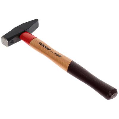 Ein Hammer mit Holzstiel und Metallkopf. Der Stiel ist teilweise rot und trägt den Aufdruck 'GEDORE'.