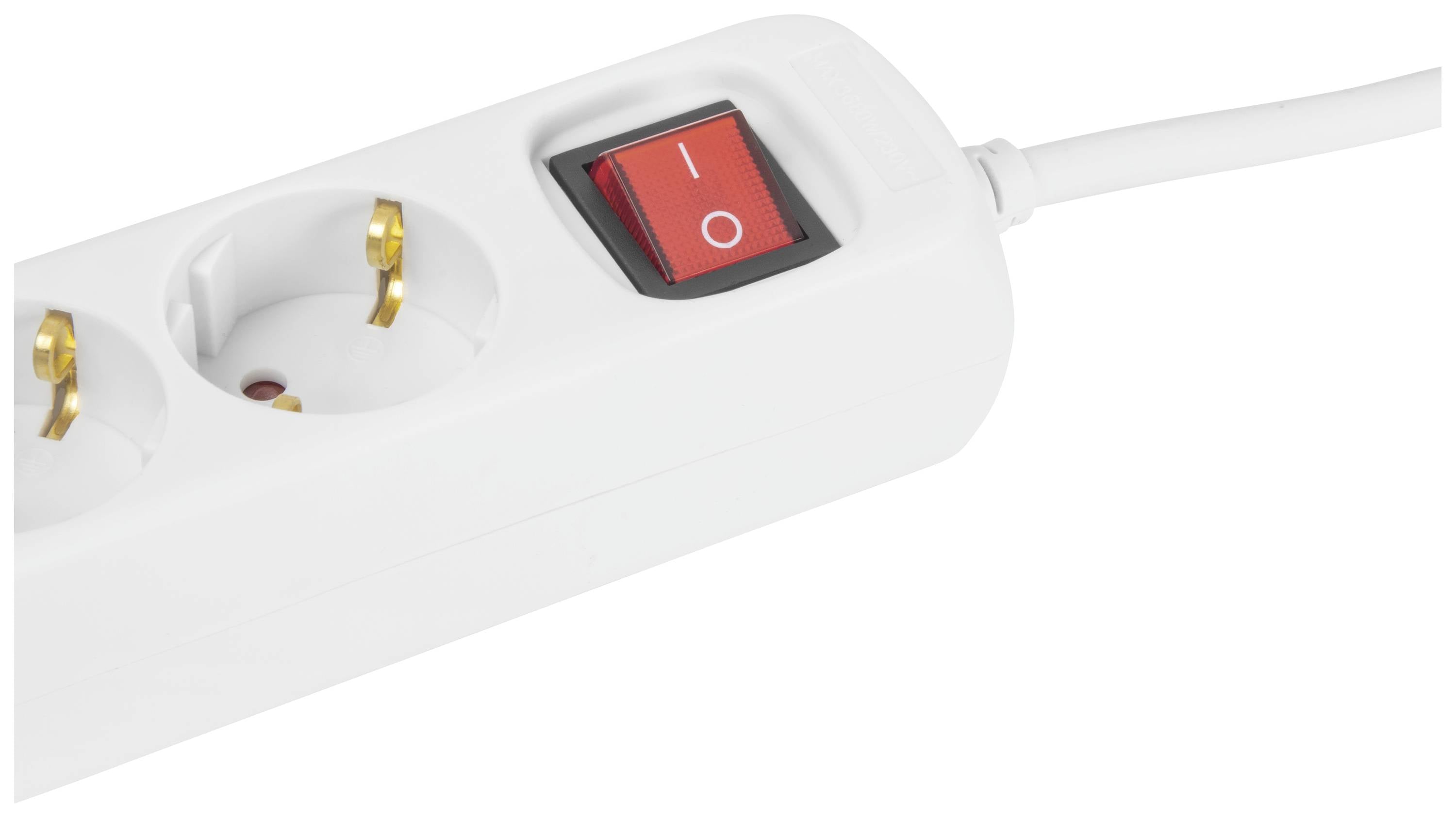 Mehrfachsteckdose mit zwei Steckplätzen und einem roten Ein-/Ausschalter, angeschlossen an ein weißes Kabel.