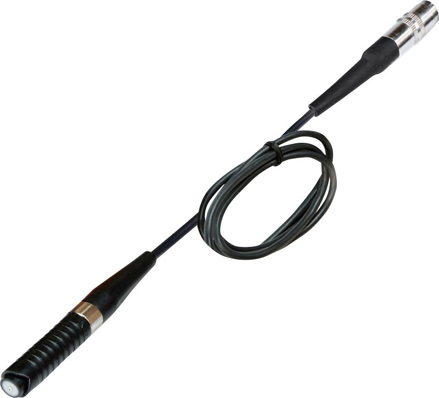 Mikrofon mit Kabel, spiralig aufgewickelt, verbunden mit einem Adapterstecker. Ideal für professionelle Audioaufnahmen und Interviews.
