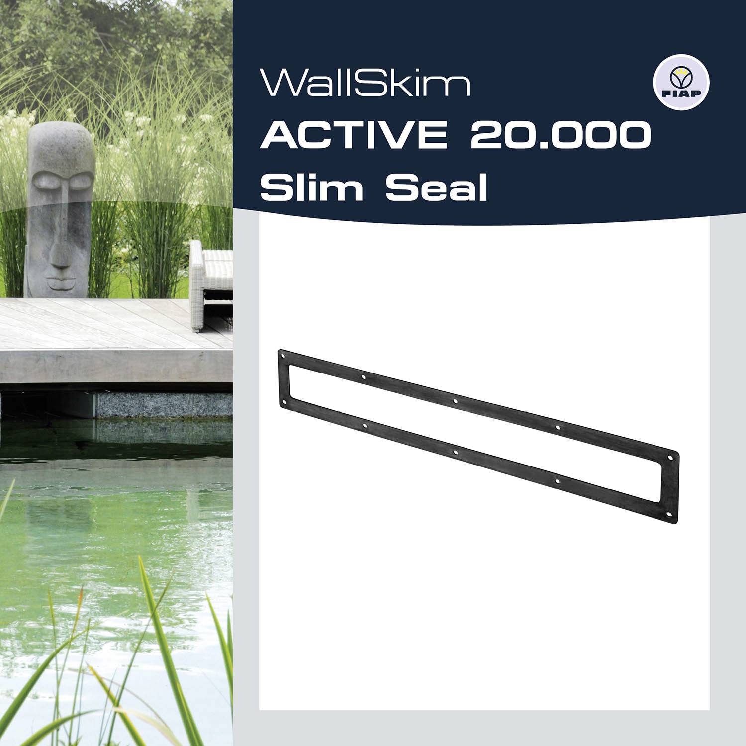 Wandabdeckung 'WallSkim ACTIVE 20.000 Slim Seal' neben Naturstein-Szene. Gezeigt: Langes, schmales Metallteil zur Abdichtung.