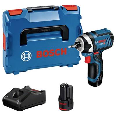 Hand benutzt einen Bosch Professional Tauchfräser, um eine Nut in ein Holzbrett zu schneiden.