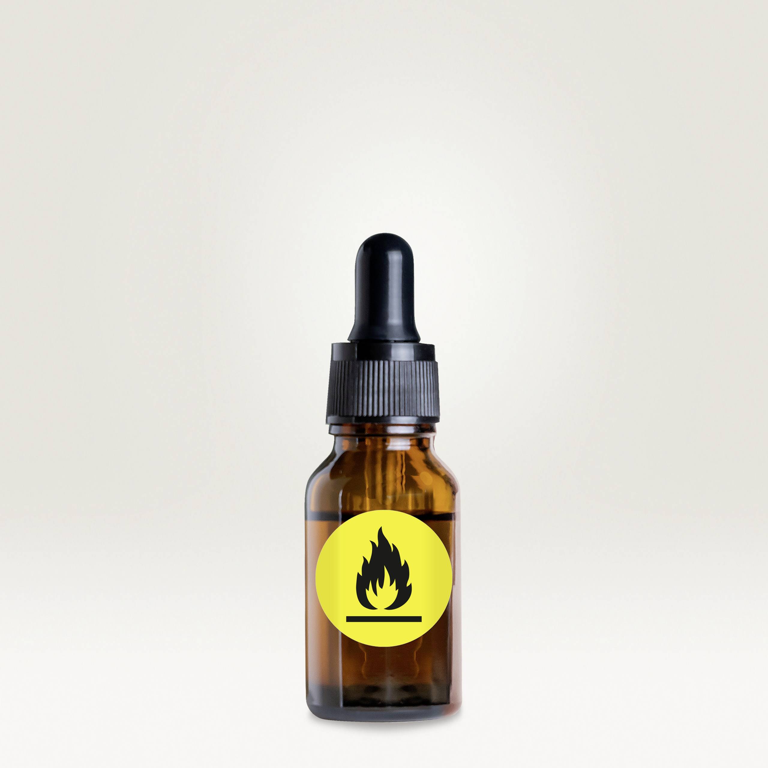 Kleines braunes Glasfläschchen mit Pipette, gelbes Gefahrensymbol mit schwarzer Flamme vorne.