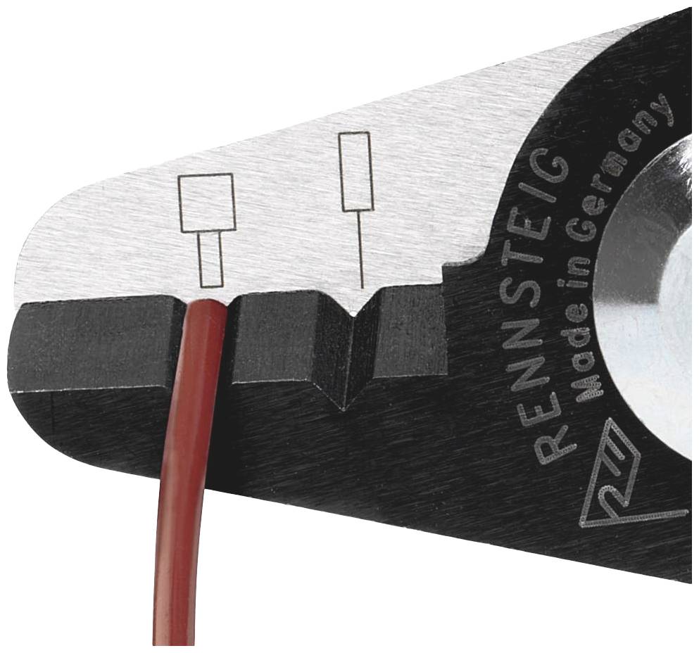 Zange mit Aufschrift 'RENNSTEIG Made in Germany', rotes Kabel in Klemme. Ausrichtung auf Präzisionsklemmen auf silbernem Metall.