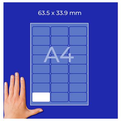A4-Layoutvorlage mit Maßangabe 63,5 x 33,9 mm; markiertes Feld unten links zeigt das Etikettenformat im Vergleich zur Hand.<br>