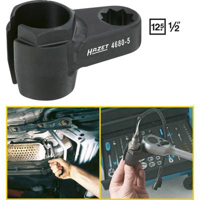 Der Hazet 4680-5 Lambdasonden-Schlüssel wird über einer Sonde gezeigt. Ein Mechaniker benutzt ihn, um eine Sonde unter einem Auto zu entfernen.