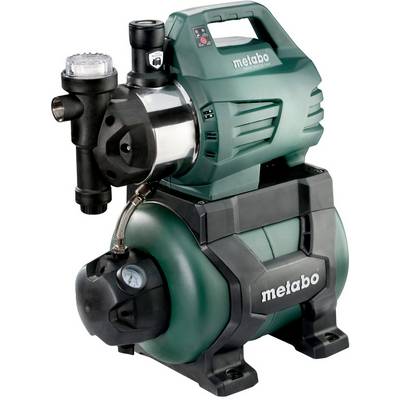 Metabo tragbare Wasserpumpe mit grünem Motorgehäuse, schwarzem Tank und Manometer, auf weißem Hintergrund dargestellt.