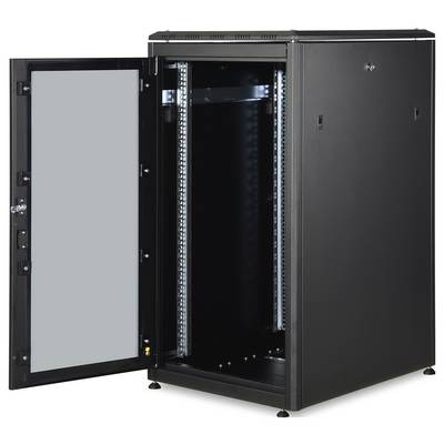 Ein offener schwarzer Server-Rack-Schrank mit Glastür, geeignet für die Aufbewahrung und Organisation von Netzwerkgeräten.