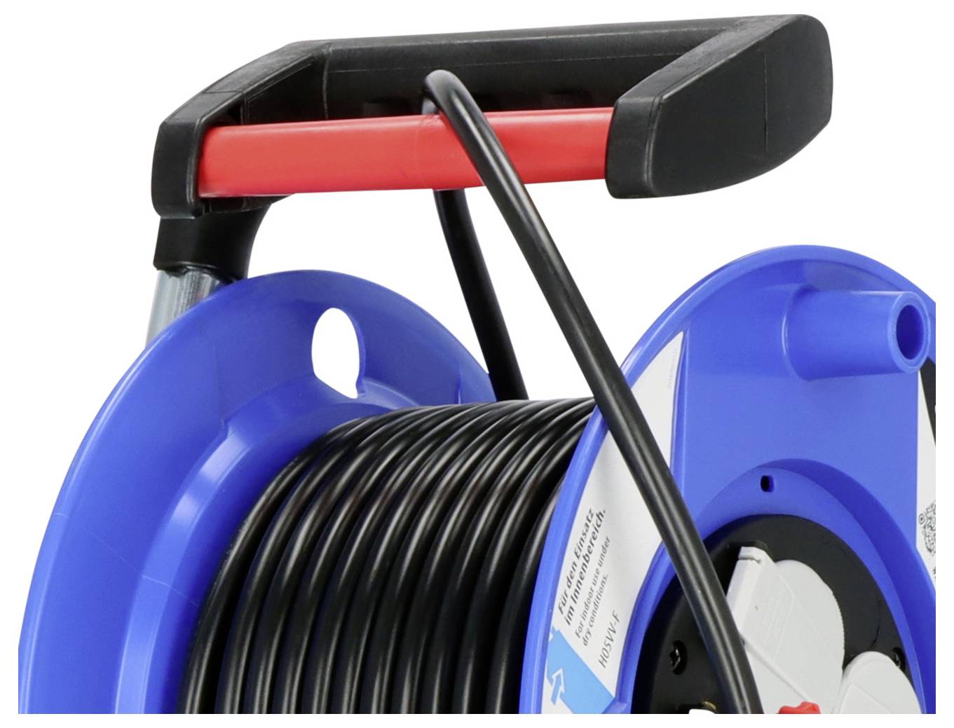 Ein Autoradio, das auf dem Bildschirm „20:58 SMARTSYNC" anzeigt, mit einem großen Lautstärkeregler und Tasten zur Navigation durch Medien und Einstellungen.