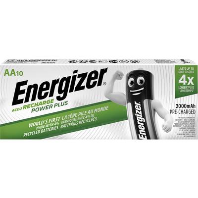 Energizer AA10 Akkus mit 2000mAh, weltweit erste mit 4% recycelten Batterien. Hält bis zu 4x länger. Verpackung zeigt lächelnde Batteriefigur.