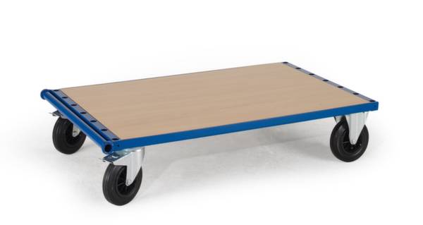Flacher Transportwagen mit vier Rollen, blauer Rahmen und Holzplattform, geeignet für den Transport schwerer Lasten in Lagerhäusern.