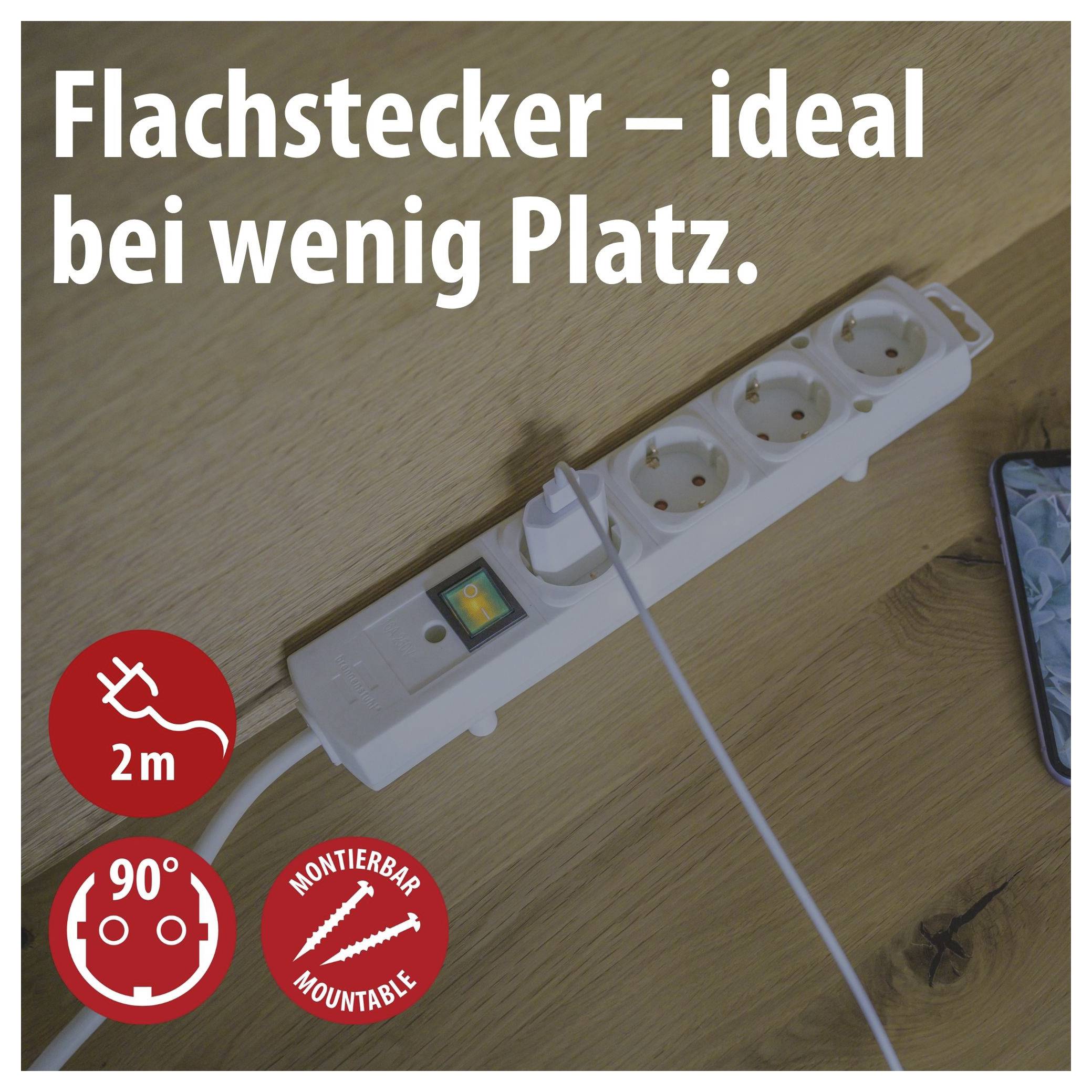 Bild einer weißen Mehrfachsteckdose mit Schalter und langem Kabel auf einem Holztisch; Text: 'Flachstecker – ideal bei wenig Platz.' und Symbole für 2 m, 90° und montierbar.<br>