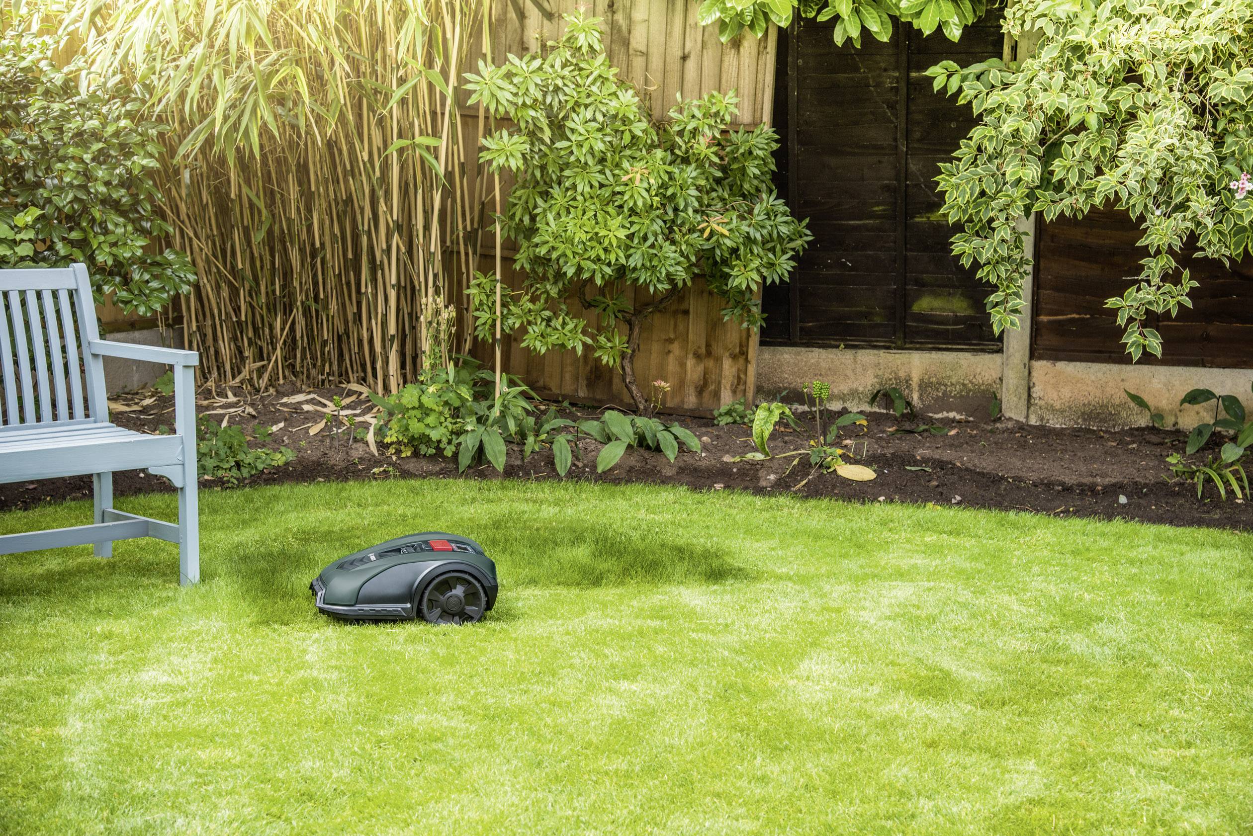 Roboter-Rasenmäher Indego 350 Connect-4