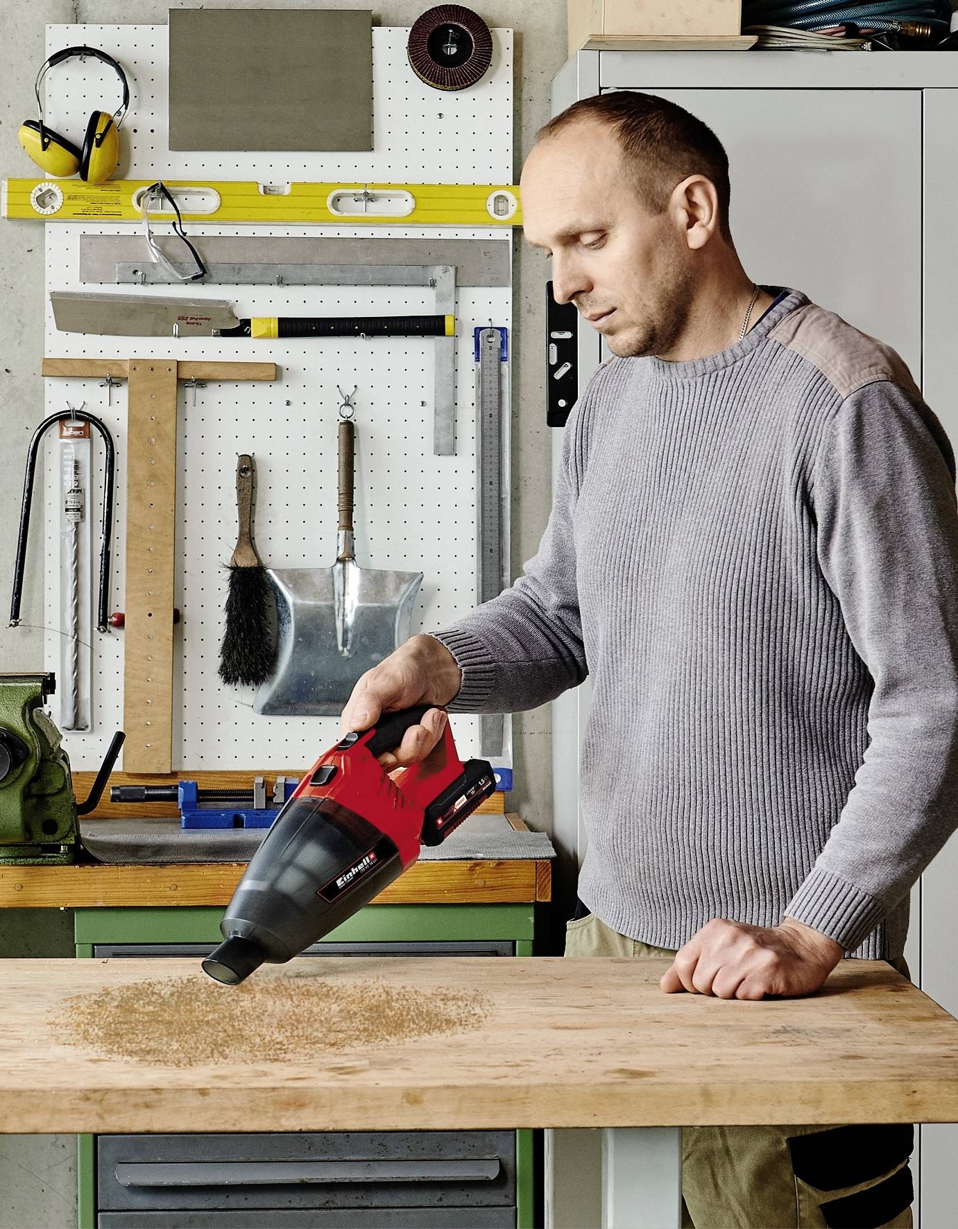 Handstaubsauger komfortabel ohne Kabelsalat nutzen