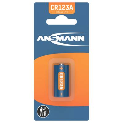 Bild einer CR123A Lithium-Batterie der Marke Ansmann in einer blau-orangefarbenen Verpackung.